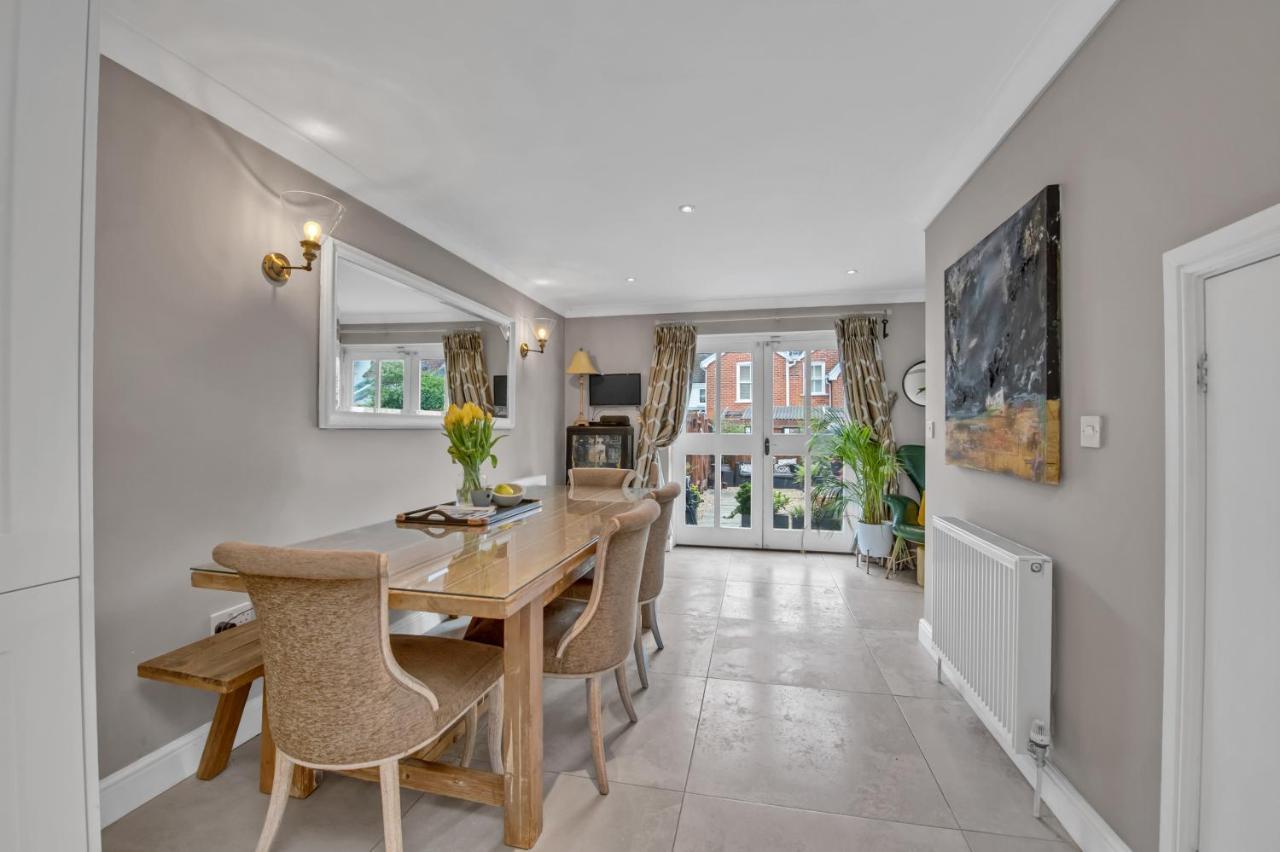 Stylish 3 Bedroom Townhouse For 5 Guests, Set In The Medieval Grid With Off Street Parking Bury St. Edmunds Ngoại thất bức ảnh